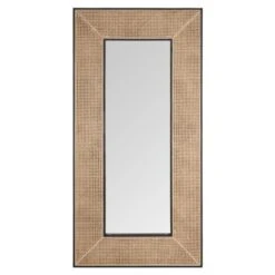 MUST LIVING Raffles Rottinkinen Peili -Snugg Beige and Gray Minimalist Quote Instagram Post 1 3