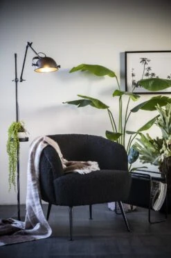 BY-BOO Falcon Musta Lattiavalaisin -Snugg By Boo225 scaled e1618297750338 1