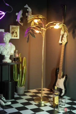 Unbeleafable Kuparinvärinen Lattiavalaisin -Snugg By Boo319 scaled e1623272418860