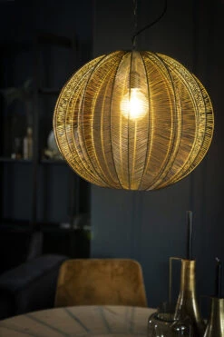 Floss Small Kuparinvärinen Kattovalaisin, BY-BOO -Snugg By Boo603 scaled e1630316187184 1