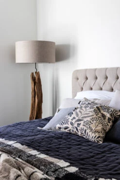 Must Living Contemporary Lattiavalaisin -Snugg Koti Telakkaranta 28 copylowres