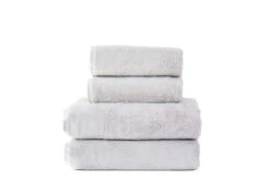 LUIN Käsipyyhe 50×80 Pearl Grey -Snugg Luin Living Towels Pearl Grey 2 scaled e1606379303364 1