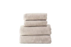 LUIN Kylpypyyhe 70×140 Sand 9 LUIN Kylpypyyhe 70×140 Sand -Snugg Luin Living Towels Sand 2 scaled e1606379291871 1