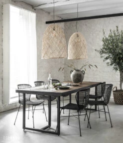 Criss Cross Puinen Ruokapöytä 280 -Snugg SC CC 206816 Criss Cross dining table ML Bahamas Loom chair ML Es Pujols hanging lamp sf1 DTP