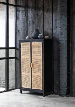 Snugg -Snugg Snugg Must Living cupboard provence rottinkikaappi 1