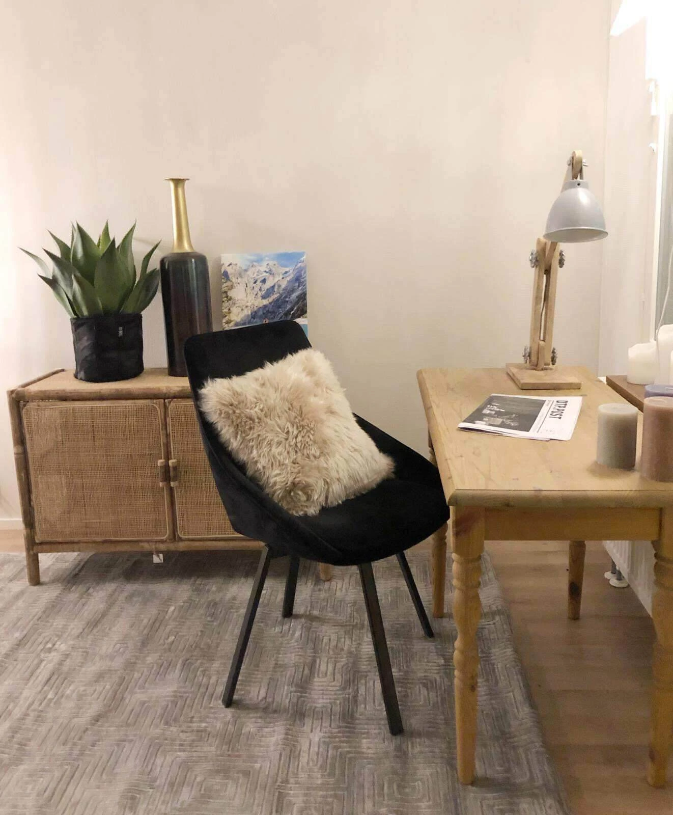 Pehmeä Sisustustyyny Lampaantaljasta, Samppanja 5 Pehmeä Sisustustyyny Lampaantaljasta, Samppanja - Image 5