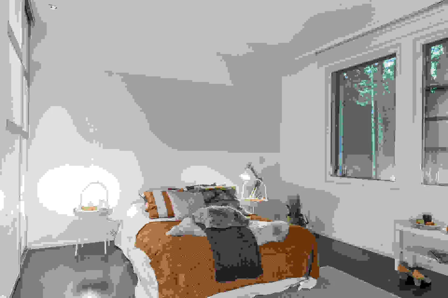 Pehmeä Sisustustyyny Lampaantaljasta, Samppanja 4 Pehmeä Sisustustyyny Lampaantaljasta, Samppanja - Image 4