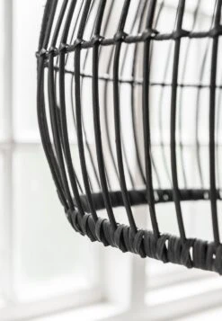 Las Salinas Small Musta Rottinkivalaisin 10 Las Salinas Small Musta Rottinkivalaisin -Snugg ml 521865 hanging lamp las salinas detail 1 1