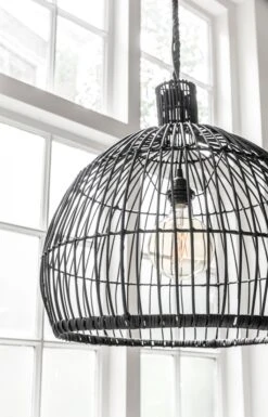 Las Salinas Musta Rottinkivalaisin 11 Las Salinas Musta Rottinkivalaisin -Snugg ml 521865 hanging lamp las salinas detail 2 1